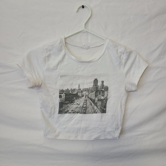 Garage Graphic Cropped Tee - Picture 1 of 2